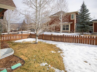 360-Palmer-Loop-MLS_34