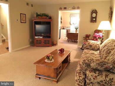 2738 Fillmore Dr, Chambersburg, PA 17201 - photo 4