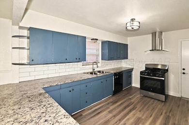 12-Kitchen