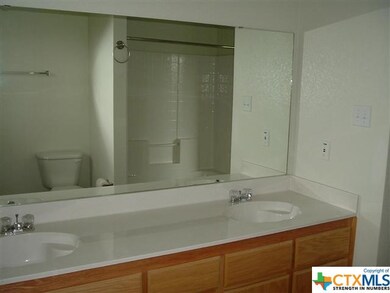 319 Janelle Dr unit A-B, Copperas Cove, TX 76522 - photo 6