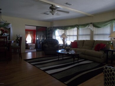 715 Lantania Dr 008