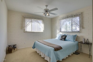 11415-North-113th-Avenue-20