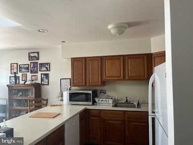 421 W Bennett Ave unit 4, Wildwood, NJ 08260 - photo 4