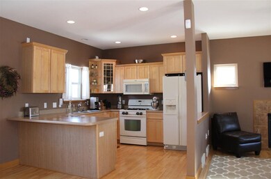 5200 Teaberry Ln, Fitchburg, WI 53711 - photo 5