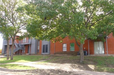 805 W Walnut St unit 17, Celina, TX 75009 - photo 2