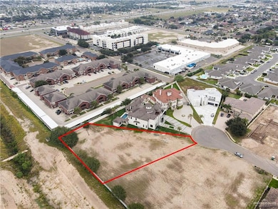 1002 Travis St, Mission, TX 78572 - photo 6