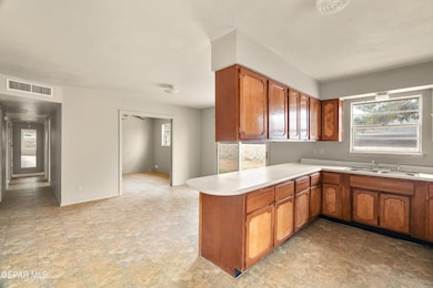 10232 Bayo Ave, El Paso, TX 79925 - photo 7