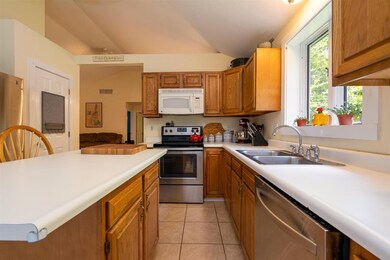 71 Peaslee Hill Rd, Weare, NH 03281 - photo 5