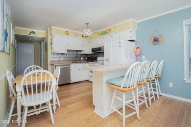 1904 E Fort MacOn Rd unit 301, Atlantic Beach, NC 28512 - photo 6
