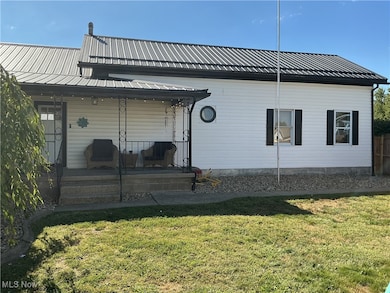 510 Chestnut St, Dresden, OH 43821 - photo 3