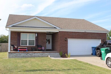 2037 Chris Dr, Lawrenceburg, KY 40342 - photo 2