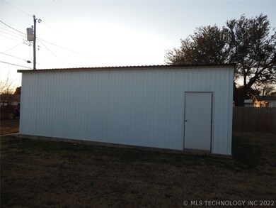 1502 9th Ave NW, Ardmore, OK 73401 - photo 5