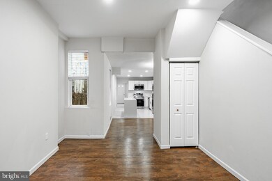 841 Perkiomen St, Philadelphia, PA 19130 - photo 4