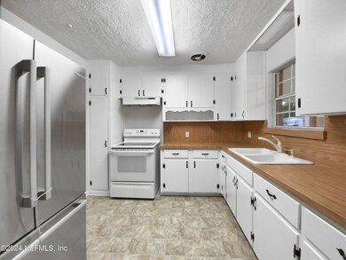 2551 Sam Rd, Jacksonville, FL 32216 - photo 6