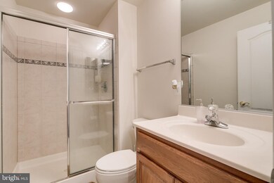 22100 Avonworth Square, Broadlands, VA 20148 - photo 7