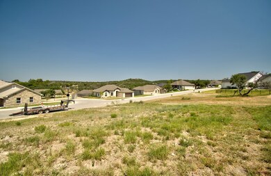 2006 Valencia Dr N unit 83, Kerrville, TX 78028 - photo 5