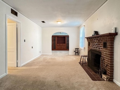 Living room - dining room through arch doorway