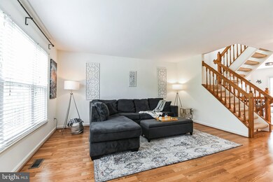 45596 Whitcomb Square, Sterling, VA 20166 - photo 4