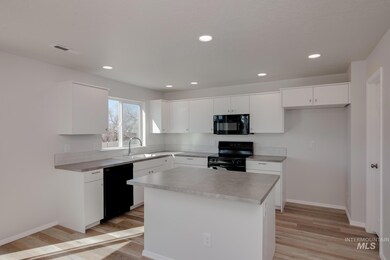9211 W Tuberose St, Nampa, ID 83687 - photo 5