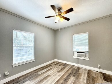321 N Chupaderas St unit 101, San Antonio, TX 78207 - photo 3