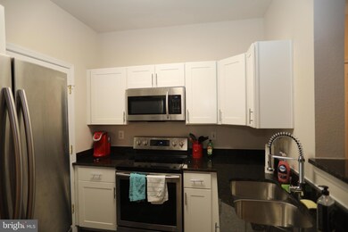 The Gates Of McLean unit 1106, McLean, VA 22102 - photo 3