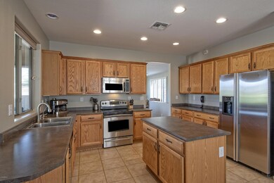 008_Kitchen