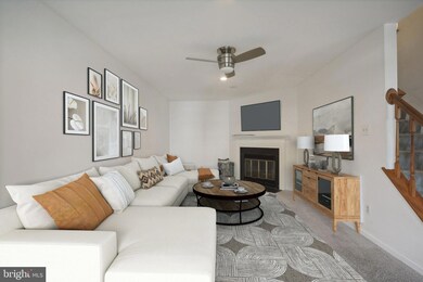 12592 Kempston Ln, Woodbridge, VA 22192 - photo 2