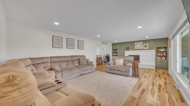 2713 S 15th St, Sheboygan, WI 53081 - photo 6