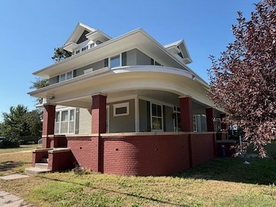 2815 Broadway Ave, Great Bend, KS 67530 - photo 2