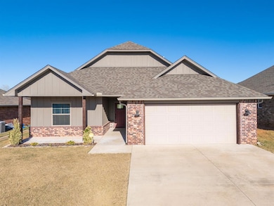 2227 Whispering Pine Blvd, Shawnee, OK 74804 - photo 2