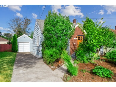 5615 NE Cesar e Chavez Blvd, Portland, OR 97211 - photo 3