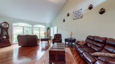 180 Gwinn Island Cir, Danville, KY 40422 - photo 6