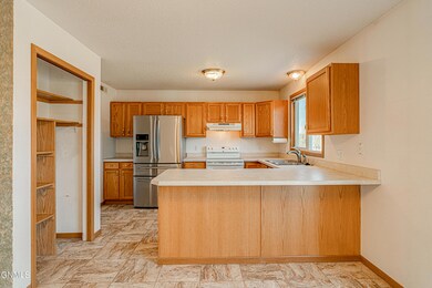 2620CloverLn_00001