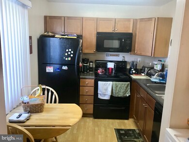 7 Stoney Point Ct, Germantown, MD 20876 - photo 3