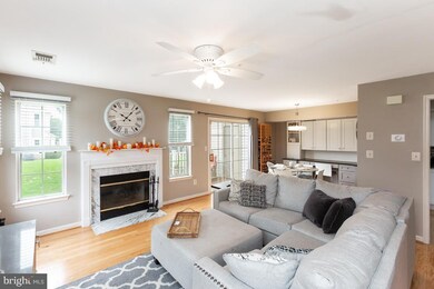 19902 Dunstable Cir, Germantown, MD 20876 - photo 6