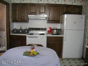 326 Arlington St, Tamaqua, PA 18252 - photo 5