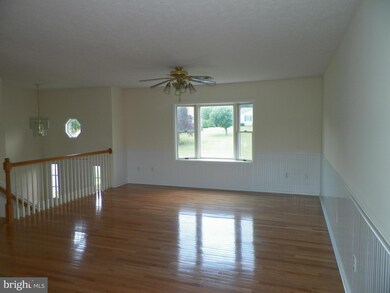 184 Libby Ann Dr, Bunker Hill, WV 25413 - photo 3