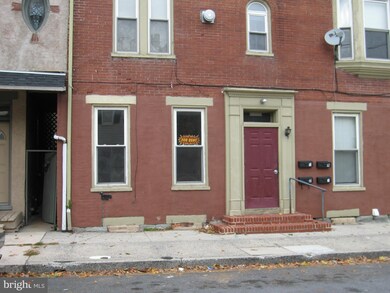 7 W Catherine St unit 1, Chambersburg, PA 17201 - photo 4