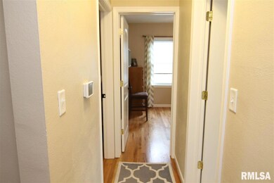 1656 W 37th St, Davenport, IA 52806 - photo 6