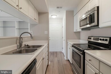 3327 Katewood Ct unit 1, Baltimore, MD 21209 - photo 5