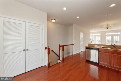 15702 John Diskin Cir unit 136, Woodbridge, VA 22191 - photo 5