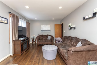 705 27th Ave NE, Center Point, AL 35215 - photo 4