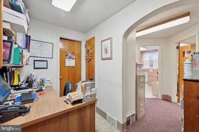 363 Holmes Rd, Holmes, PA 19043 - photo 6