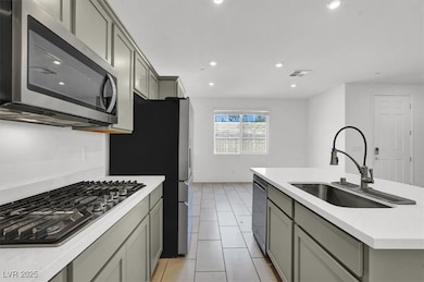 8033 Skye Foxx St, Las Vegas, NV 89166 - photo 4