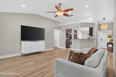 12293 Cobblefield Cir N, Jacksonville, FL 32224 - photo 3