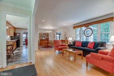 5018 Linette Ln, Annandale, VA 22003 - photo 7