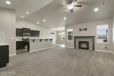 4-Open Concept Great Room