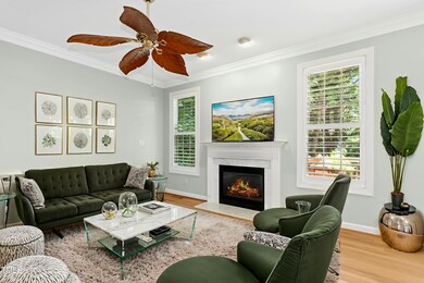 011-483275-IMG_1920 - Living Room - Mode