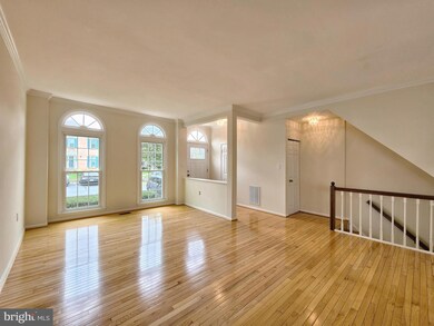 13334 Foxhole Dr, Fairfax, VA 22033 - photo 5