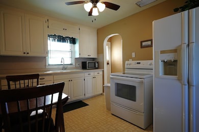 1619 20th St, Columbus, NE 68601 - photo 4